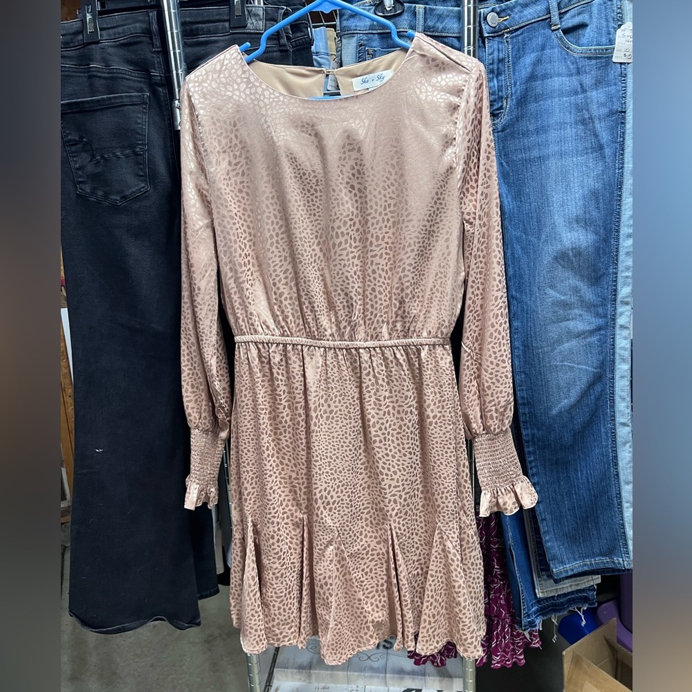 Womens dress size M